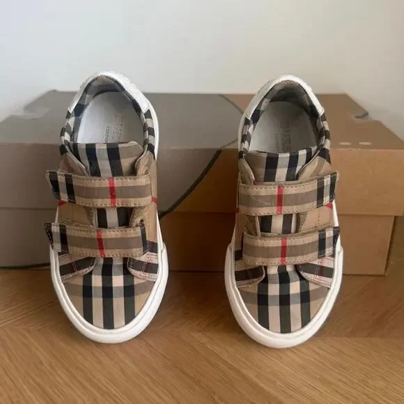 Burberry Mini Markham Check Toddler Sneakers - SZ EU 26 / US 9.5 C - Picture 2 of 14